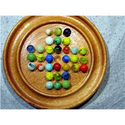 BB Marbles: Solitaire Board with Machine Mad