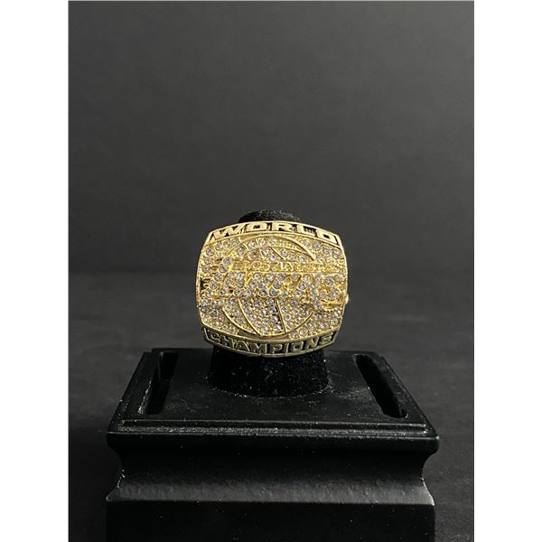 LOS ANGELES LAKERS 2020 "JAMES" CHAMPIONSHIP REPLICA RING