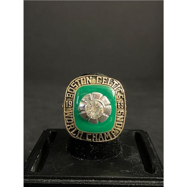 BOSTON CELTICS N.B.A 1969 "HAVLICEK" CHAMPIONSHIP REPLICA RING