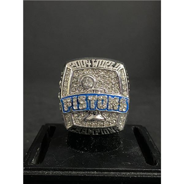 DETROIT PISTONS N.B.A 2004 "DUMARS" CHAMPIONSHIP REPLICA RING