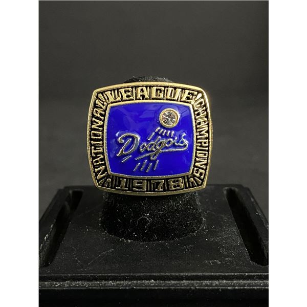 LOS ANGELES DODGERS M.L.B 1978 CHAMPIONSHIP REPLICA RING