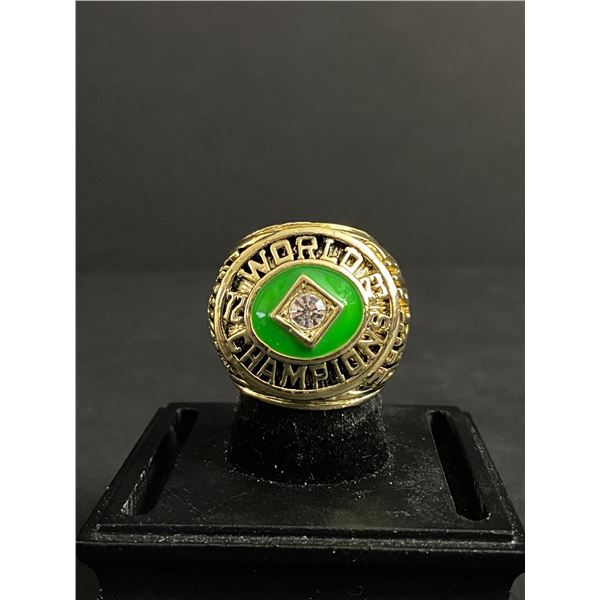OAKLAND ATHLETICS M.L.B 1973 CHAMPIONSHIP REPLICA RING