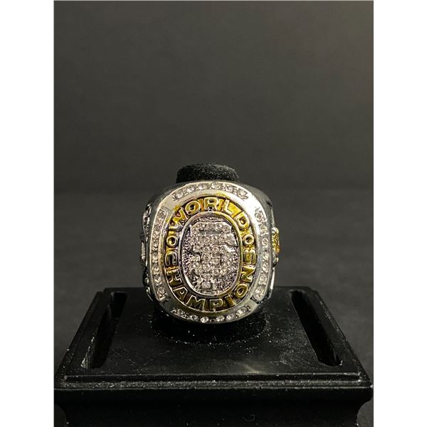 SAN FRANCISCO GIANTS M.L.B 2010 "BOCHY" CHAMPIONSHIP REPLICA RING