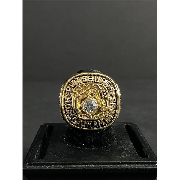 PITTSBURGH PIRATES M.L.B 1960 "CLEMENTE" CHAMPIONSHIP REPLICA RING