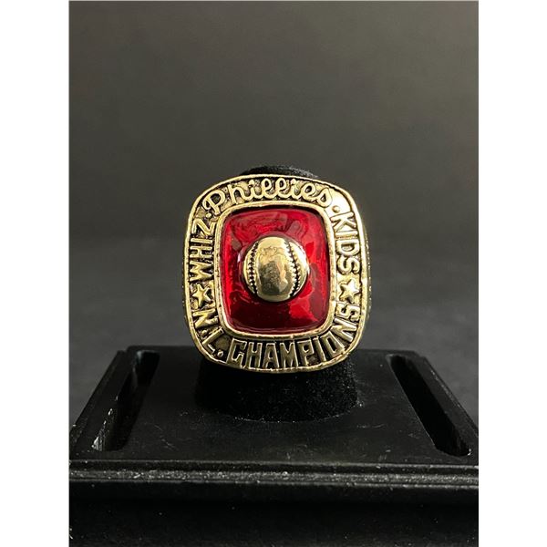 PHILADELPHIA PHILLIES M.L.B "WHIZ KIDS" CHAMPIONSHIP REPLICA RING