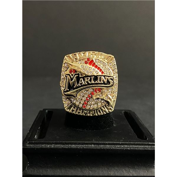 FLORIDA MARLINS M.L.B 2003 "BECKETT" CHAMPIONSHIP REPLICA RING