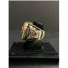 Image 3 : CINCINATTI REDS M.L.B 1990 "SWEEP" CHAMPIONSHIP REPLICA RING