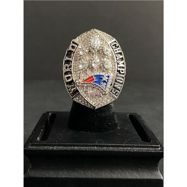 NEW ENGLAND PATRIOTS N.F.L 2016 "BRADY" CHAMPIONSHIP REPLICA RING