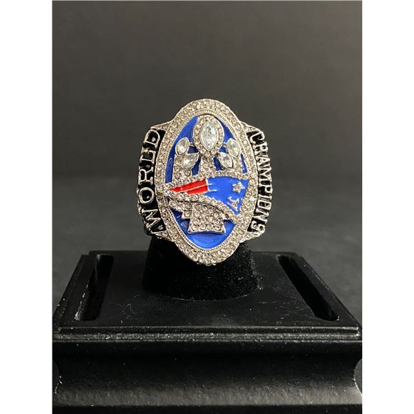 NEW ENGLAND PATRIOTS N.F.L 2017 "BRADY" CHAMPIONSHIP REPLICA RING