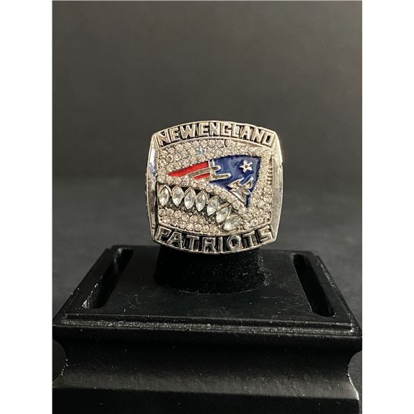 NEW ENGLAND PATRIOTS N.F.L 2011 "BRADY" CHAMPIONSHIP REPLICA RING