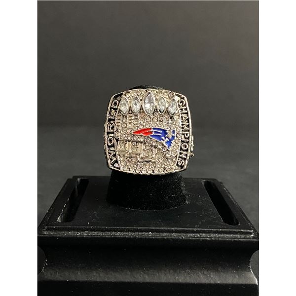 NEW ENGLAND PATRIOTS N.F.L 2016 "TOM BRADY" CHAMPIONSHIP REPLICA RING