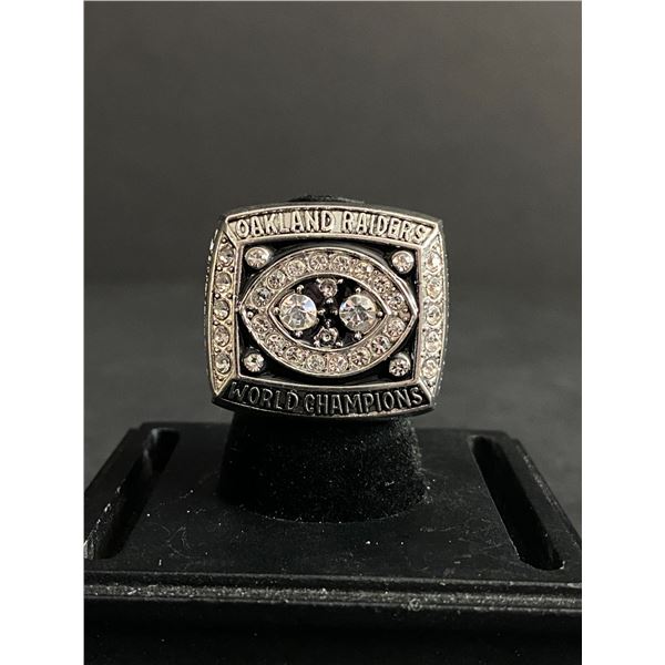 OAKLAND RAIDERS N.F.L 1980 "PLUNKETT" CHAMPIONSHIP REPLICA RING