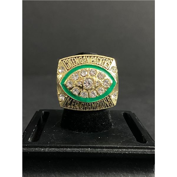 GREEN BAY PACKERS N.F.L 1997 "FAVRE" CHAMPIONSHIP REPLICA RING