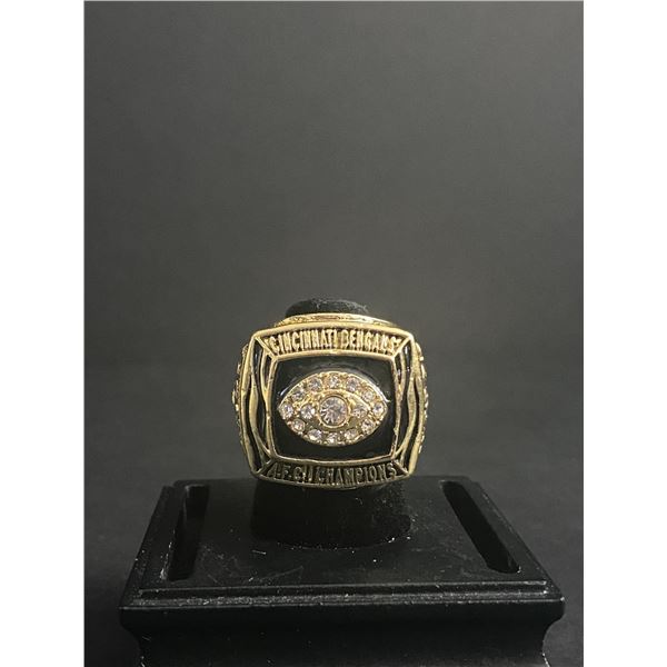CINCINNATI BENGALS N.F.L 1988 "WOODS" CHAMPIONSHIP REPLICA RING