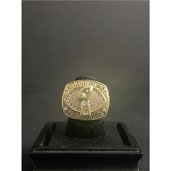 TAMPA BAY BUCCANEERS N.F.L 2002 "JACKSON" CHAMPIONSHIP REPLICA RING