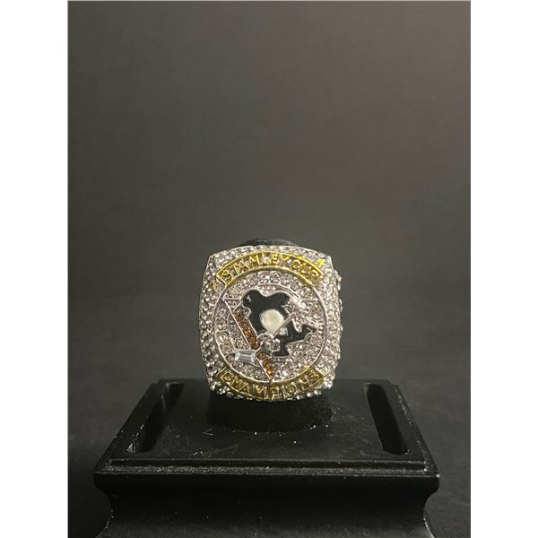 PITTSBURGH PENGUINS N.H.L 2016 "CROSBY" CHAMPIONSHIP REPLICA RING