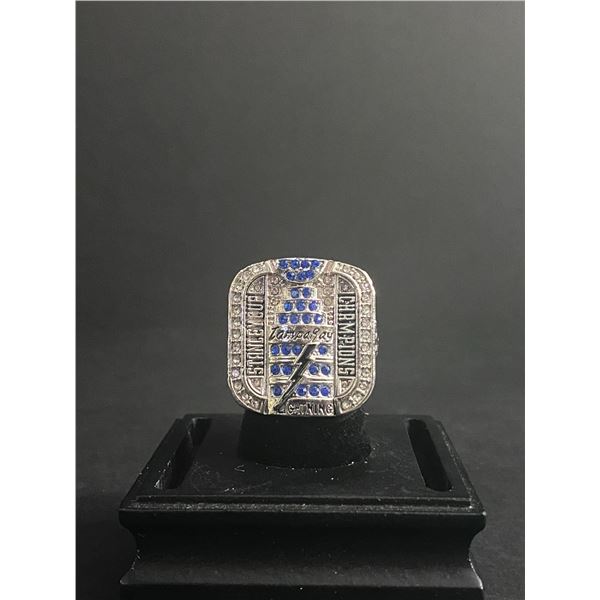 TAMPA BAY LIGHTNING N.H.L 2004 "CHAMPIONS" CHAMPIONSHIP REPLICA RING