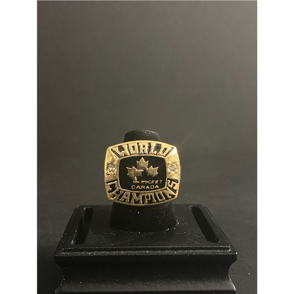 WORLD CHAMPIONS HOCKEY CANADA 1994 "RANFORD" CHAMPIONSHIP REPLICA RING