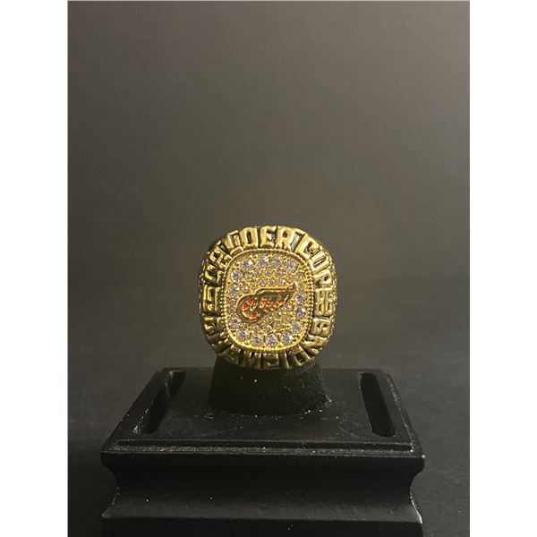 ADIRONDACK RED WINGS CALDER CUP 1986 "SMITH" CHAMPIONSHIP REPLICA RING