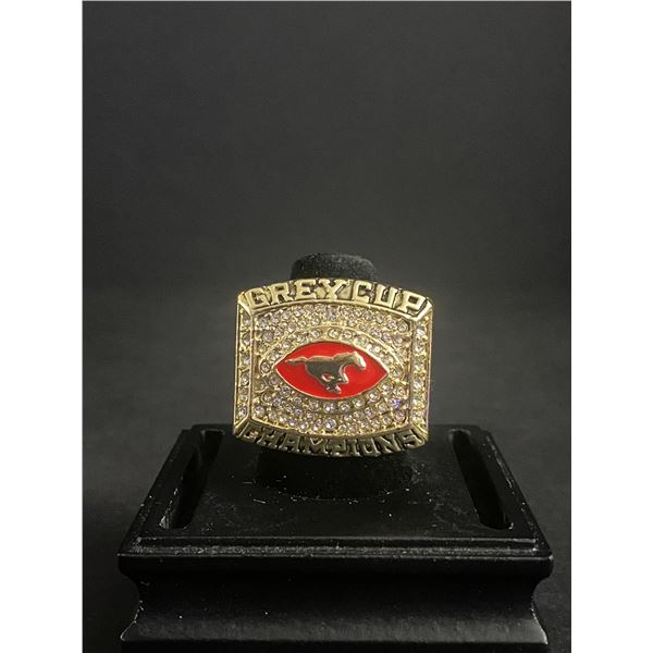 CALGARY STAMPEDERS C.F.L 2001 "A.PRIOR" CHAMPIONSHIP REPLICA RING