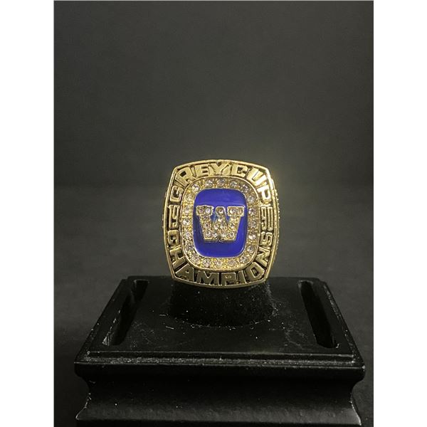WINNIPEG BLUE BOMBERS C.F.L 1990 "HULL" CHAMPIONSHIP REPLICA RING