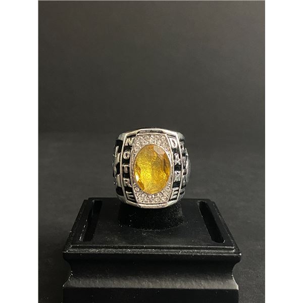 NOTRE DAME NATIONAL CHAMPIONS "IRISH" CHAMPIONSHIP REPLICA RING