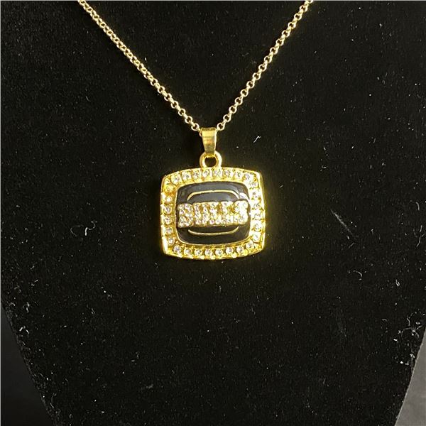 CHICAGO BULLS 1992 N.B.A CHAMPIONSHIP NECKLACE