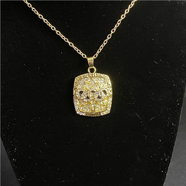 VANCOUVER 2010 OLYMPICS GOLD MEDAL MENS ICE HOCKEY CHAMPIONSHIP NECKLACE