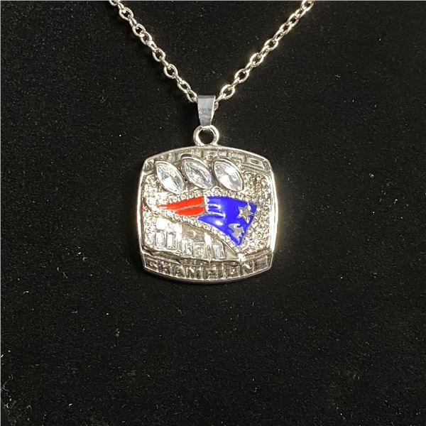 NEW ENGLAND PATRIOTS N.F.L CHAMPIONSHIP NECKLACE