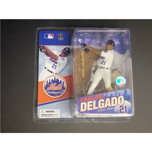 CARLOS DELGADO NEW YORK METS MCFARLANE SERIES 15 WHITE JERSEY