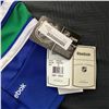 Image 3 : VANCOUVER CANUCKS YOUTH JERSEY BRAND NEW WITH TAGS
