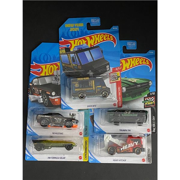 HOT WHEELS 5 CAR LOT ASSORTED STILL SEALED IN PACKAGES