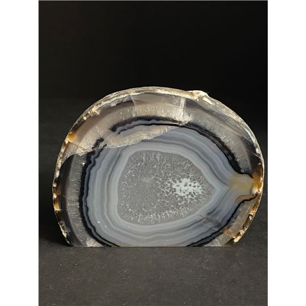 AGATE POLISHED ONE SIDE CRYSTAL ROCK