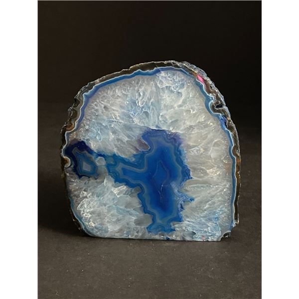 AGATE POLISHED ONE SIDE CRYSTAL ROCK