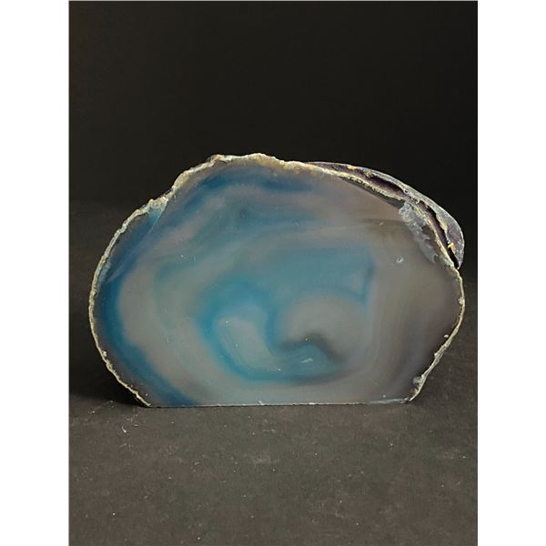 AGATE POLISHED ONE SIDE CRYSTAL ROCK