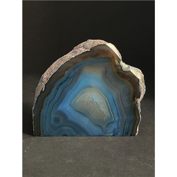 AGATE POLISHED ONE SIDE CRYSTAL ROCK