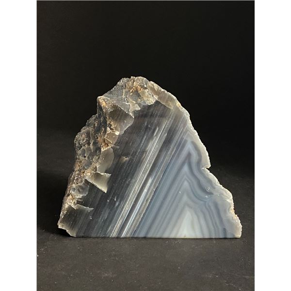 AGATE POLISHED ONE SIDE CRYSTAL ROCK