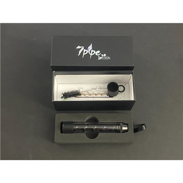 TWISTY PIPE 7PIPE BROWN IN COLOUR