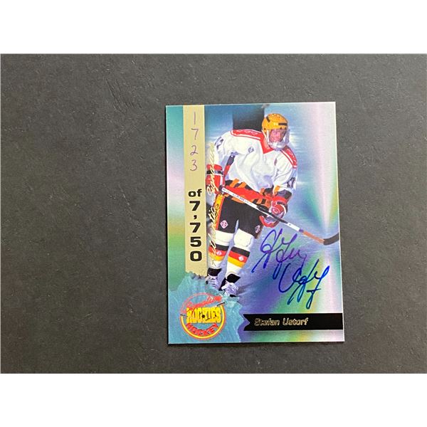 STEFAN USTORF AUTOGRAPHED 1994 SIGNATURE ROOKIES HOCKEY CARD #1723 OF 7,750 MADE