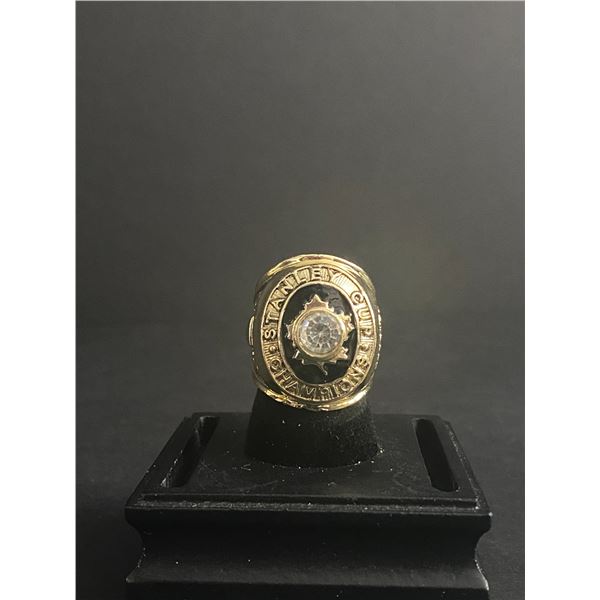 TORONTO MAPLE LEAFS N.H.L 1964 CHAMPIONSHIP RELICA RING