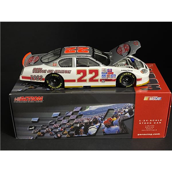 BOBBY ALLISON 1/24 SCALE #22 THE VICTORY LAP / 1983 DAYTONA 500