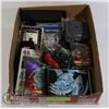 Image 1 : BOX W/ COLLECTIBLE CARDS, FLASHLIGHT SET, NEW