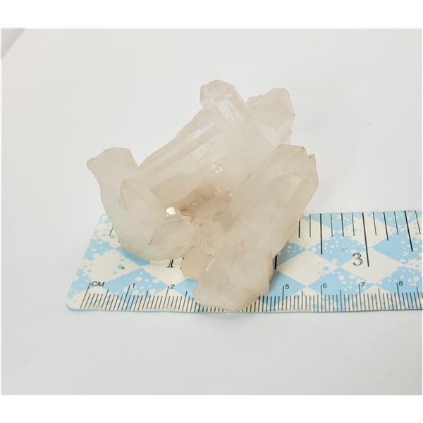 1) WHITE QUARTZ CLUSTER MINERAL SPECIMEN