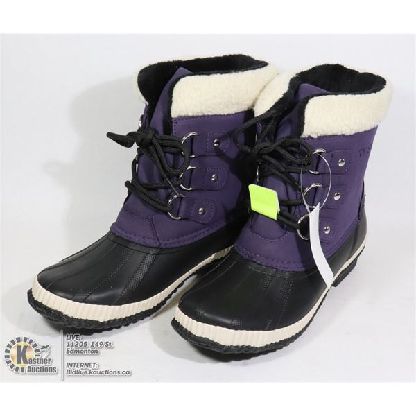 WOMENS PURPLE WATERPROOF BOOTS SIZE 7