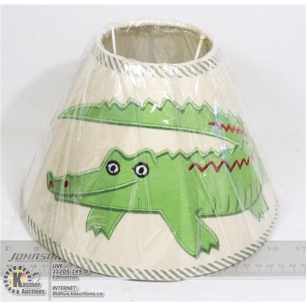 NEW- LAMPSHADE 10X7 GREEN ALLIGATOR