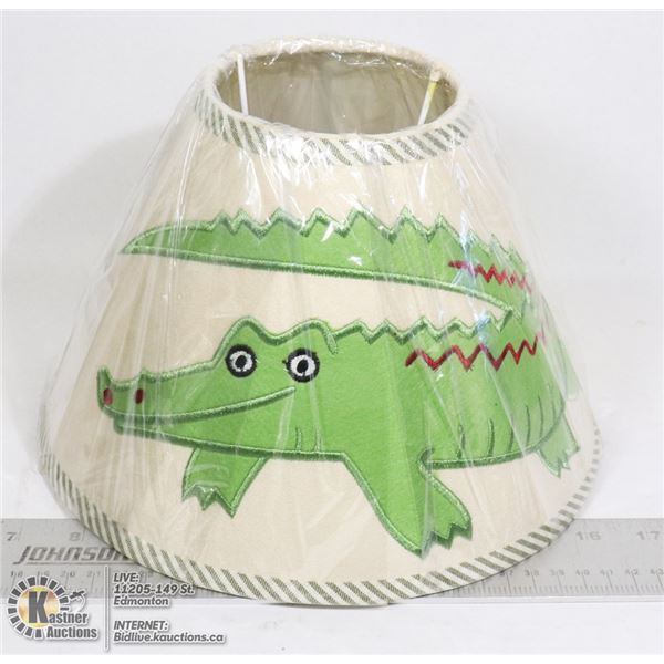 NEW- LAMPSHADE 10X7 GREEN ALLIGATOR