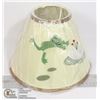 Image 1 : NEW- LAMPSHADE 10X7 GREEN FROG