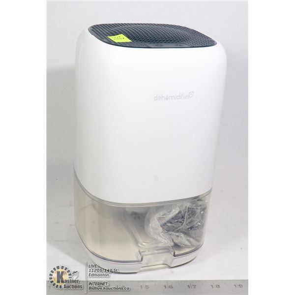 DEHUMIDIFIER WITH AUTO SHUTOFF, 7 COLOR LIGHT,