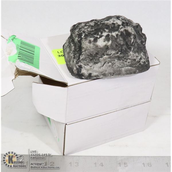 2 NEW HIDE-A-KEY ROCKS