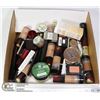 Image 1 : FLAT OF ASSORTED MAKEUP